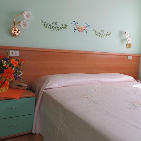 Hotel Locanda Ridevert Tione di Trento Pokoj fotografie