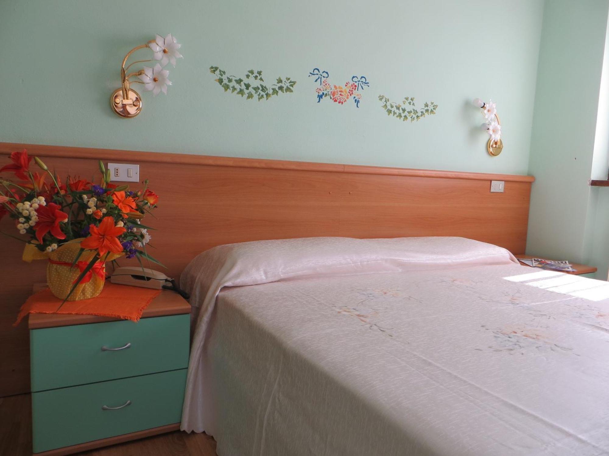 Hotel Locanda Ridevert Tione di Trento Pokoj fotografie